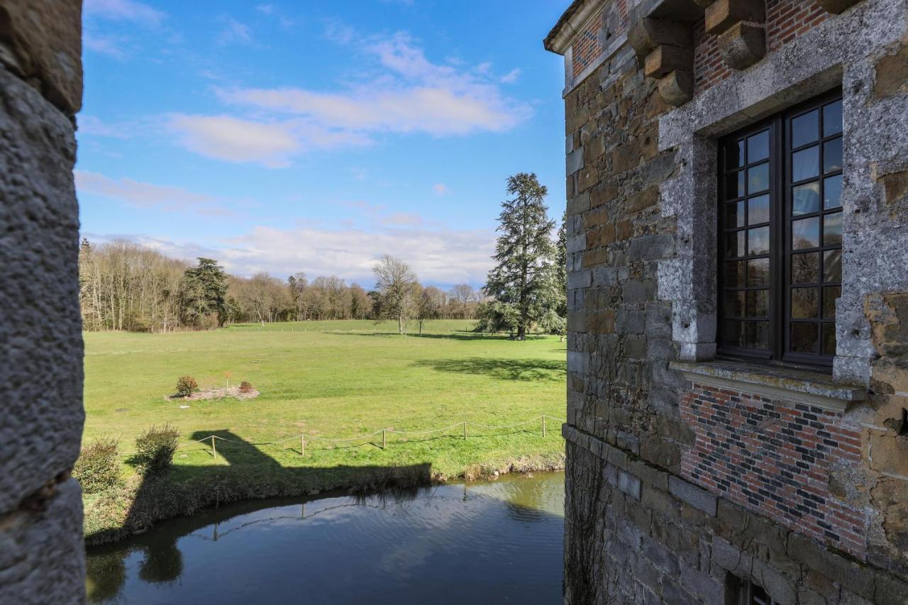 Chateau Du Blanc Buisson Saint-Pierre-du-Mesnil Exterior photo